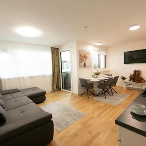 Apartment Schoenes Living Am Donauufer, Wien